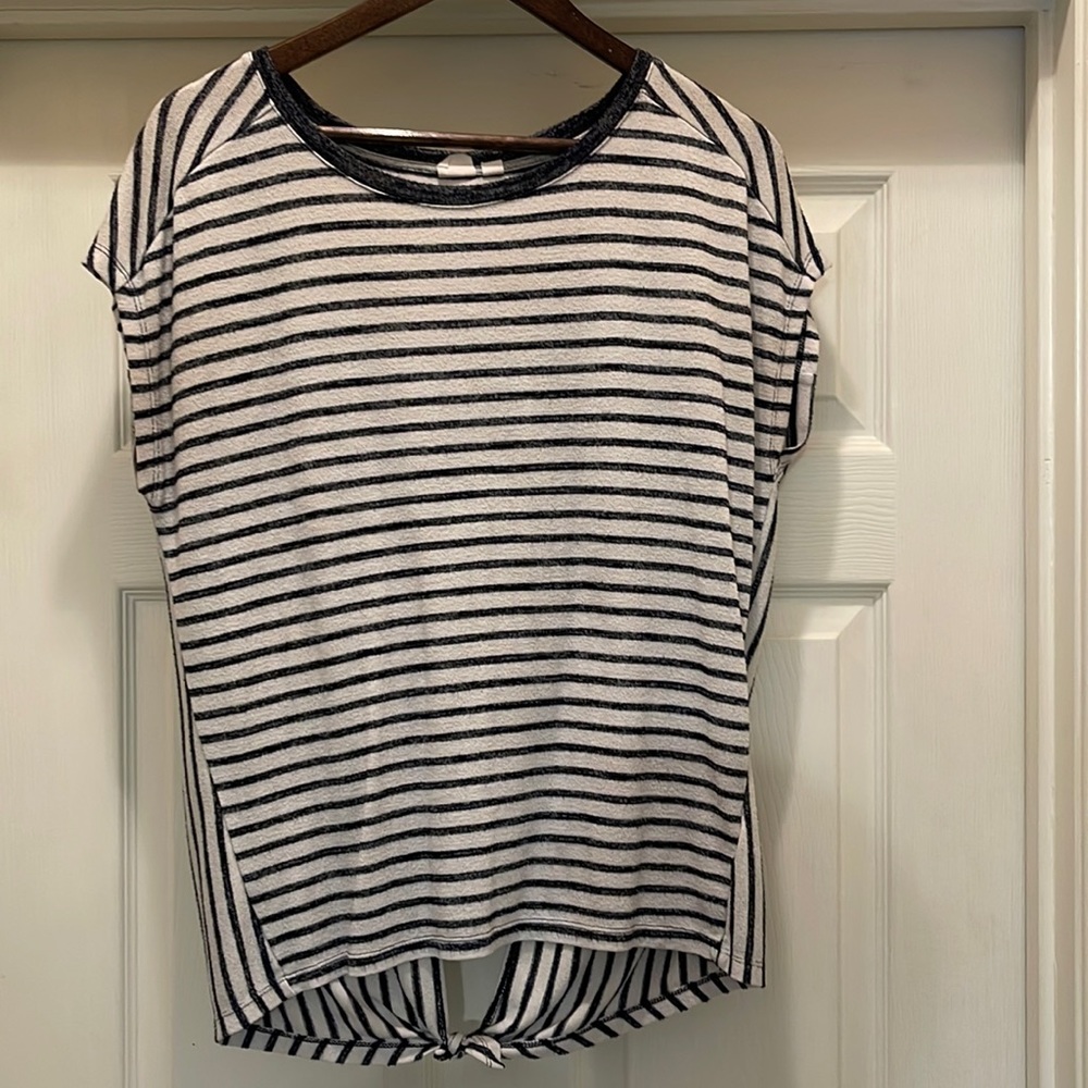 Gap tie back shirt